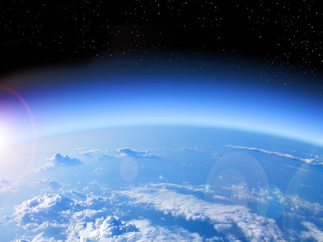 Ozone Layer hole closes over Arctic